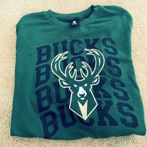 Size medium Milwaukee bucks crewneck